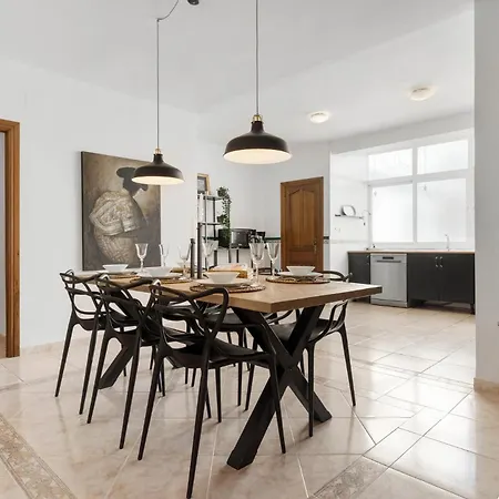Marvelous Waterfront By Costarentals - Ref 73 דירה